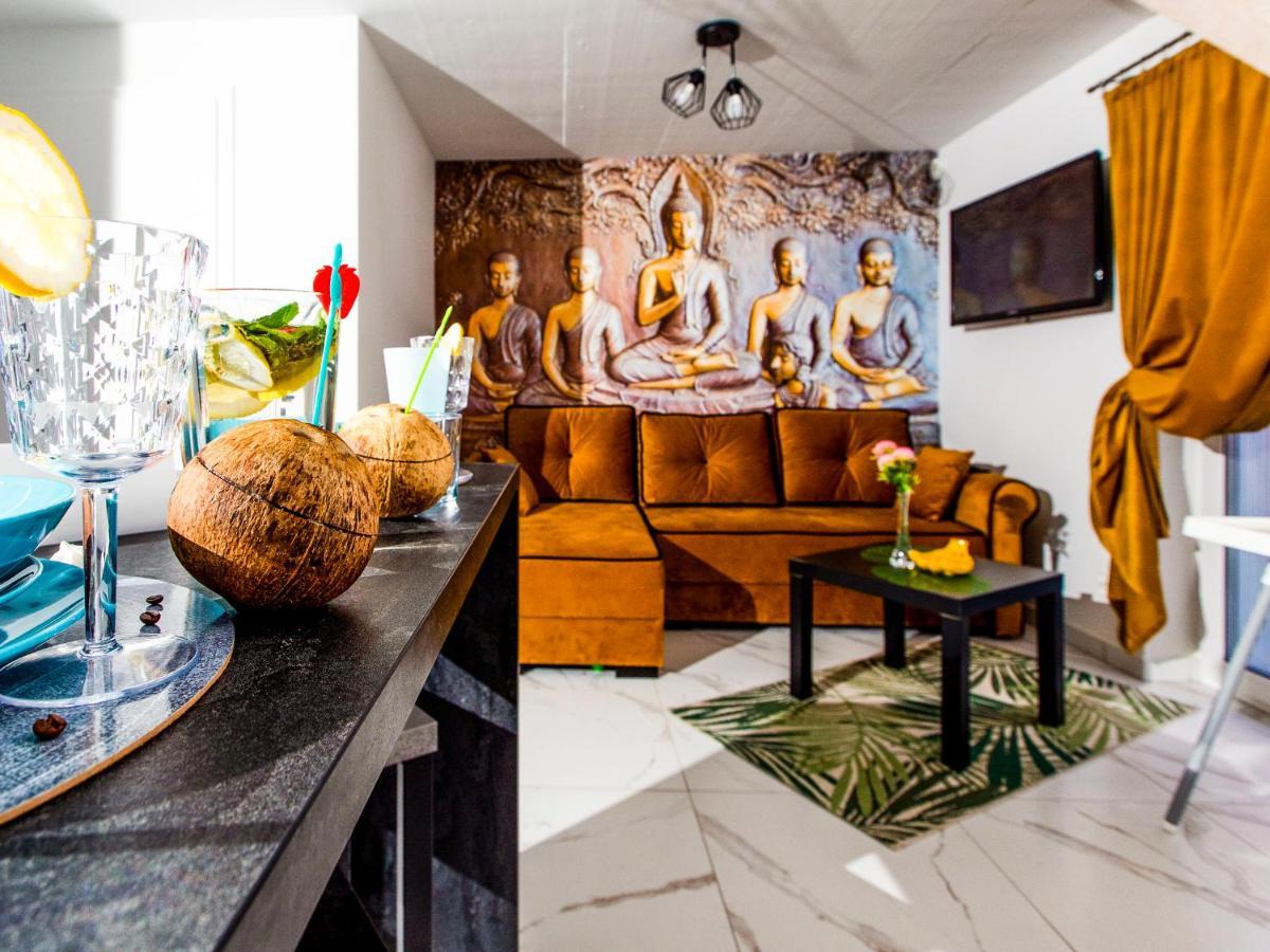 Temple Luxury Resort Rewal Eksteriør bilde