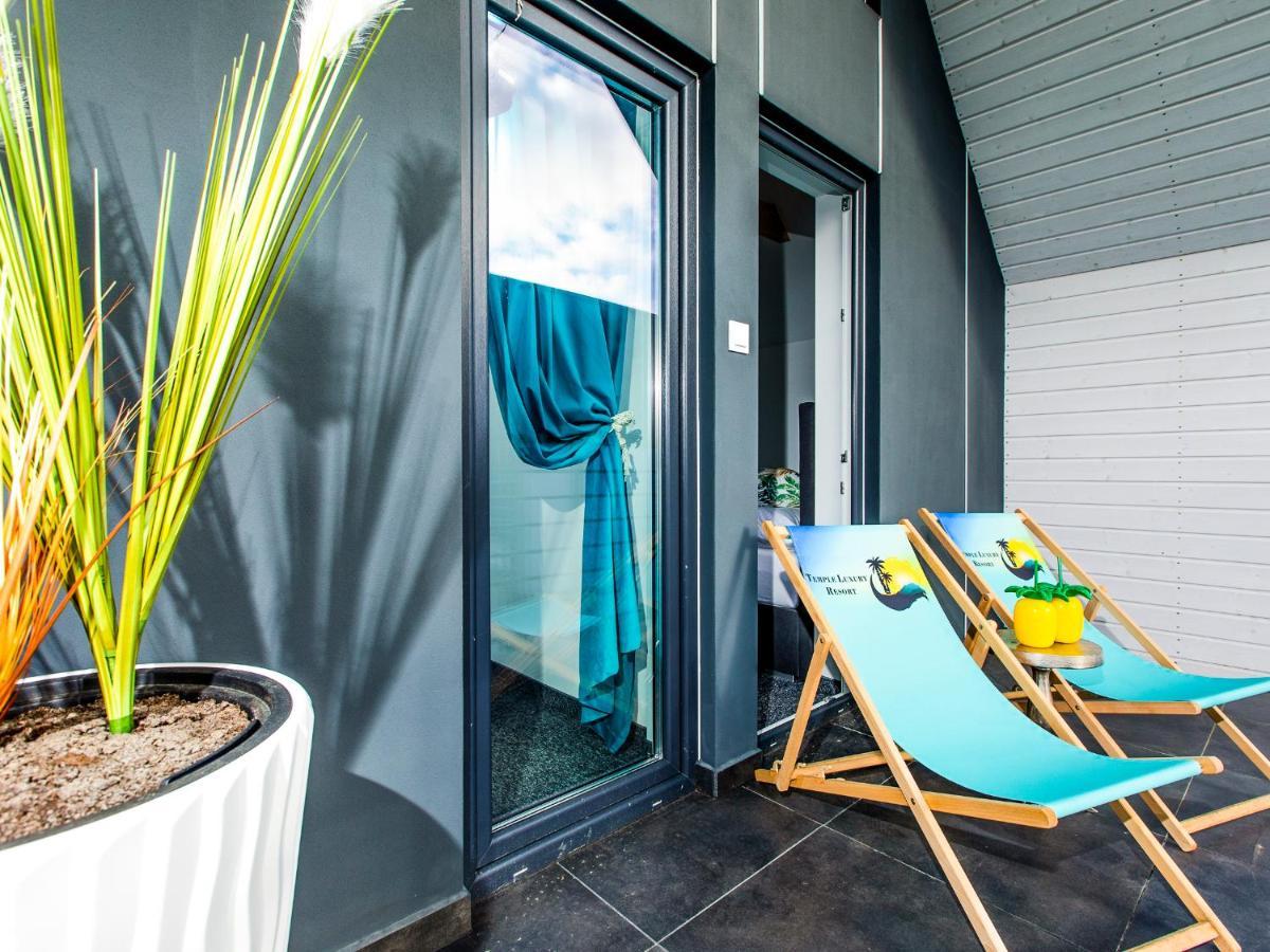 Temple Luxury Resort Rewal Eksteriør bilde